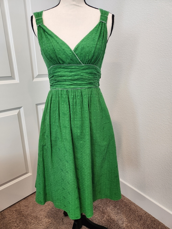 Max Studio Dresses & Skirts - Max Studio Bright Green V-Neck Sleeveless Midi Dress